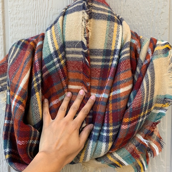 Vintage super soft checkered plaid neutral tone frayed hem blanket throw scarf - Picture 9 of 10